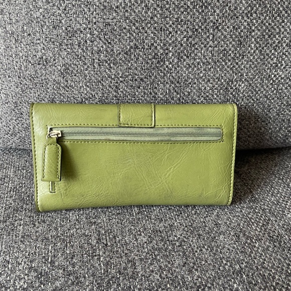 GUESS Green Women's Wallet - Picture 4 of 11